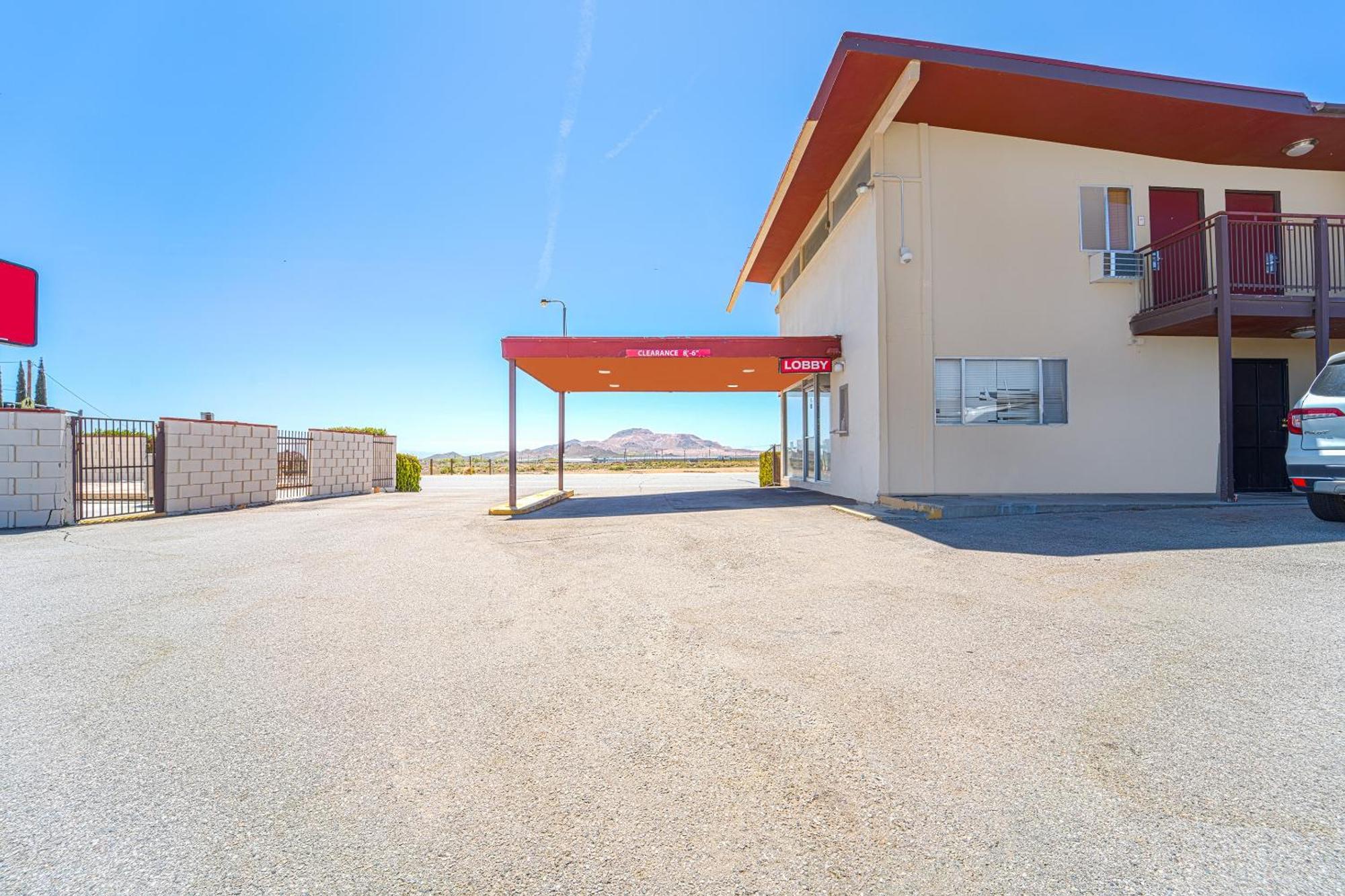 Mojave Hotel Экстерьер фото