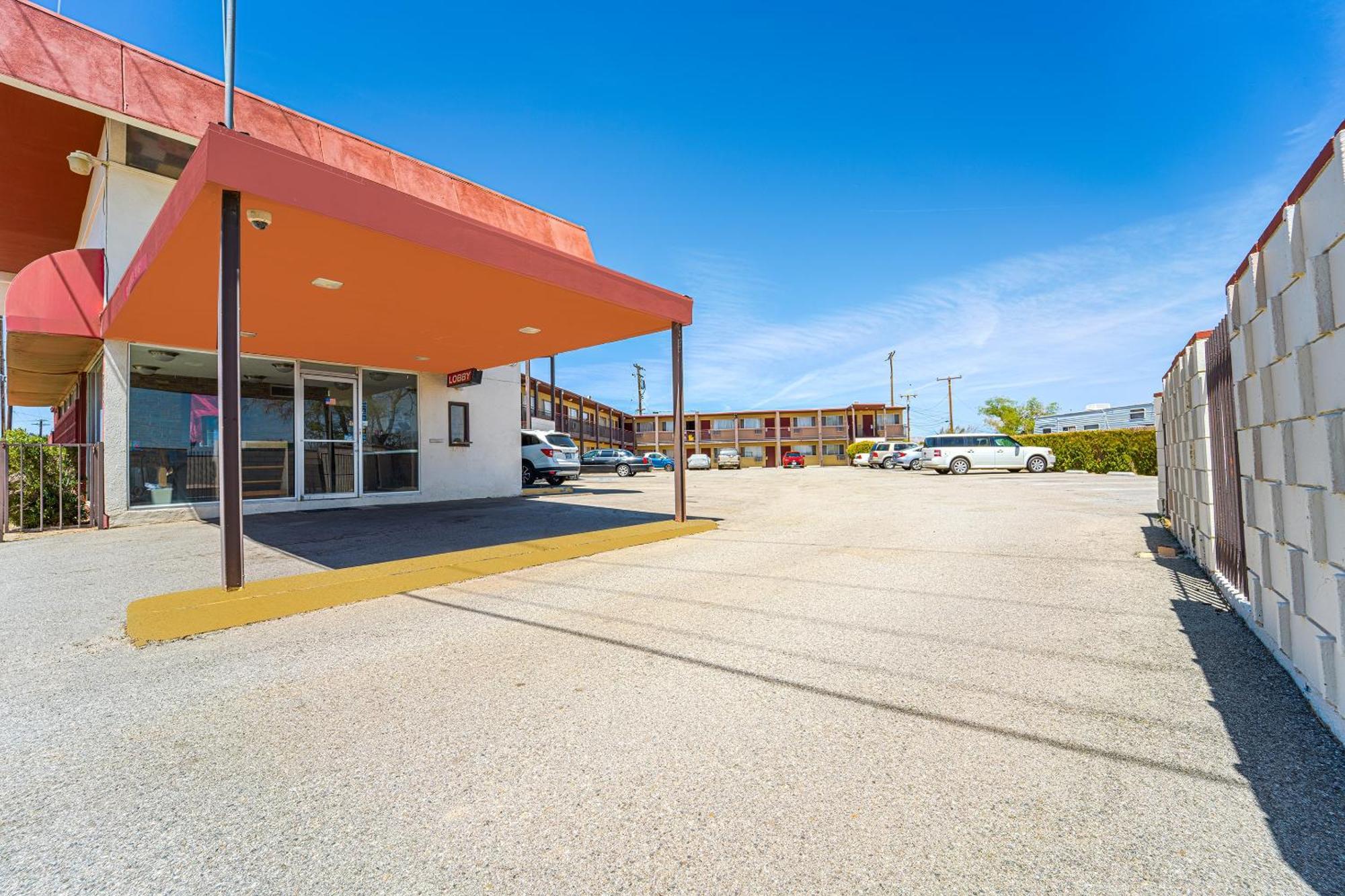 Mojave Hotel Экстерьер фото